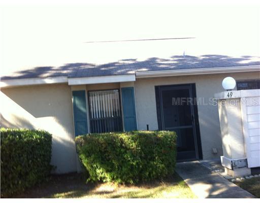 49 Pine Island Cir., Kissimmee, FL 34743