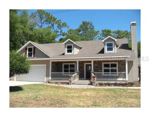 25849 Exmoor Dr., Sorrento, FL 32776