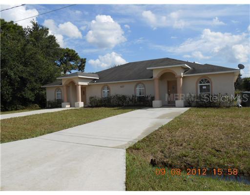 437 Albatross Ct. #A/B, Poinciana, FL 34759