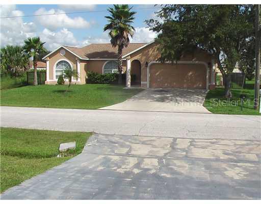 809 Jarnac Dr., Kissimmee, FL 34759