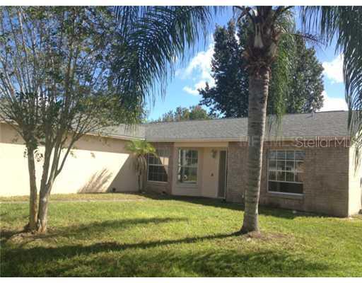 747 Palaiseau Ct., Kissimmee, FL 34759