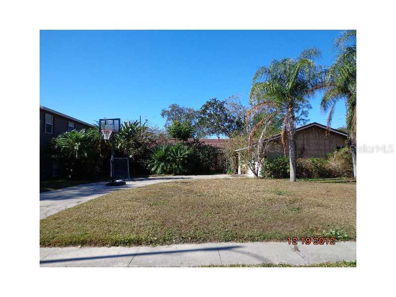 5012 The Oaks Cir., Edgewood, FL 32809
