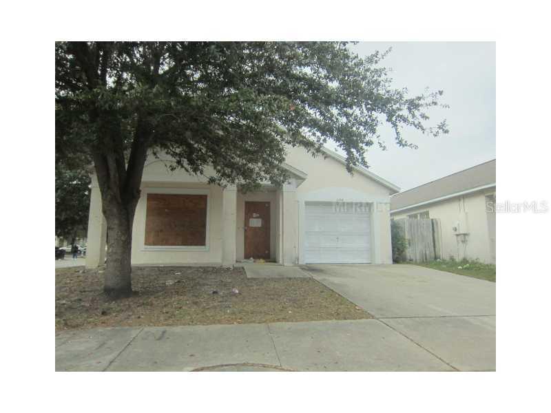 1102 Golden Gate Ave., Orlando, FL 32808