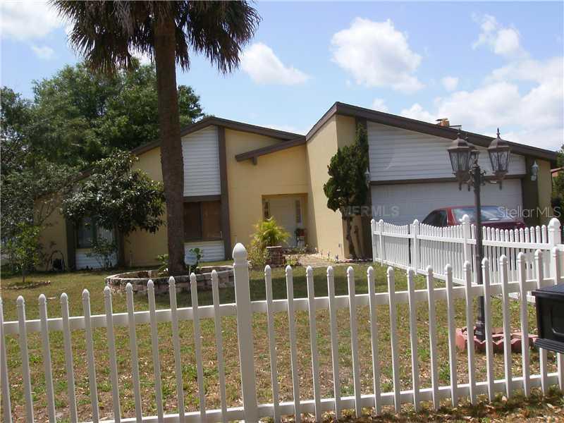 602 Caddy Dr., Poinciana, FL 34759