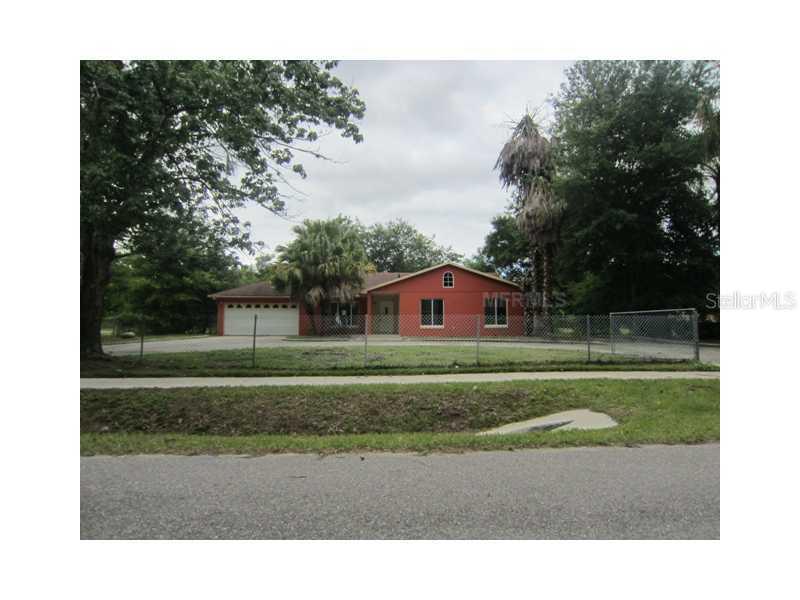 834 Dennis Ave., Orlando, FL 32807