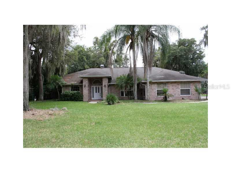 159 Homewood Ct., Winter Haven, FL 33880