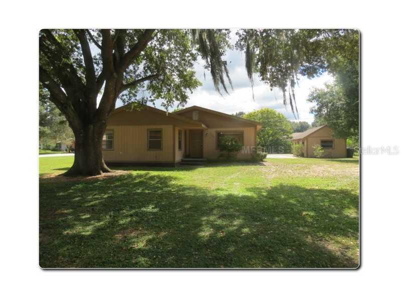 202 Arlington Rd., Groveland, FL 34736