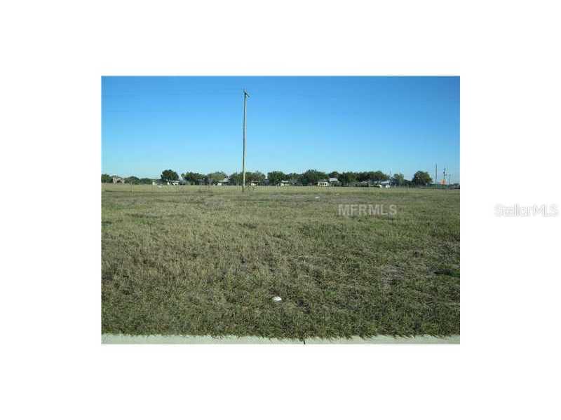 Blazing Star Ave., Winter Haven, FL 33881