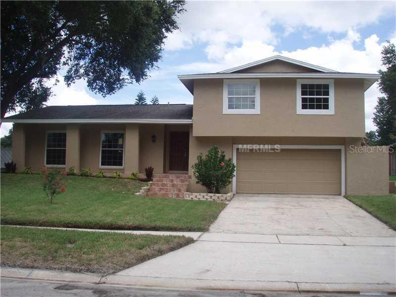 702 E Lakeshore Dr., Ocoee, FL 34761