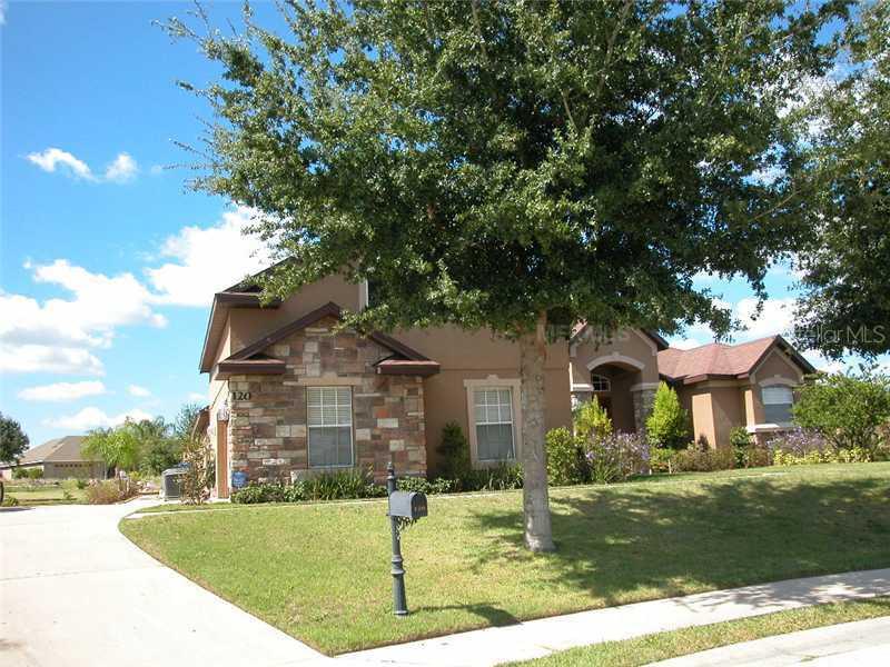 120 Sapphire Ct., Auburndale, FL 33823