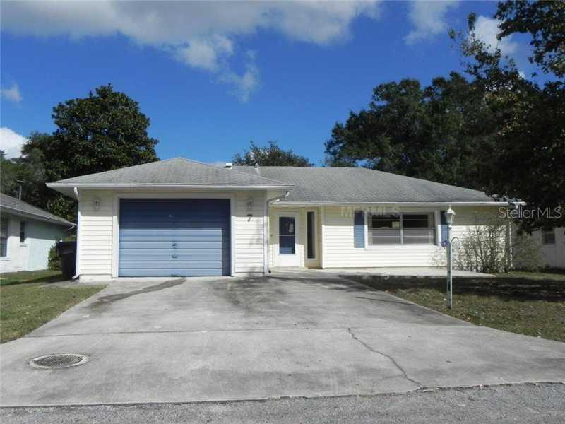 7 Rosewood Dr., Davenport, FL 33837