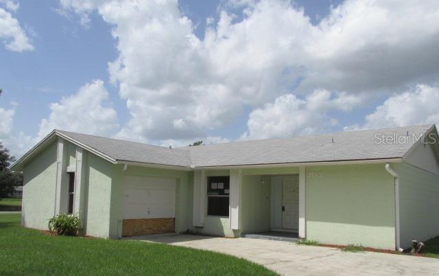 703 Bunker Ln., Poinciana, FL 34759