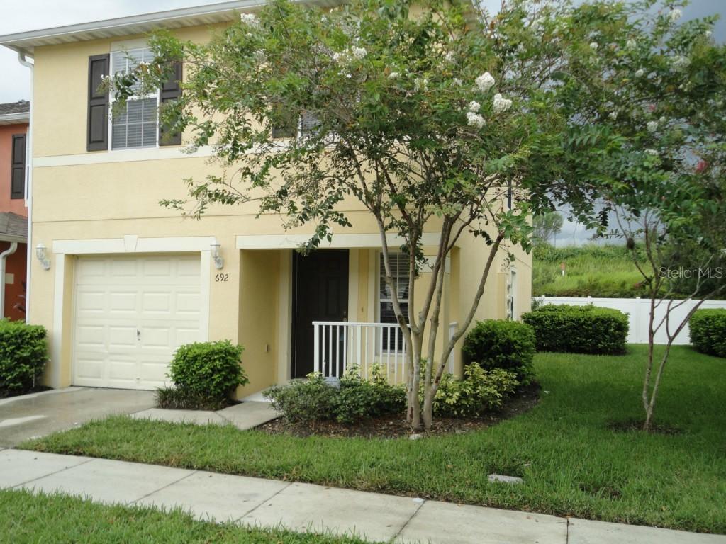 692 Cresting Oak Cir. #490, Orlando, FL 32824
