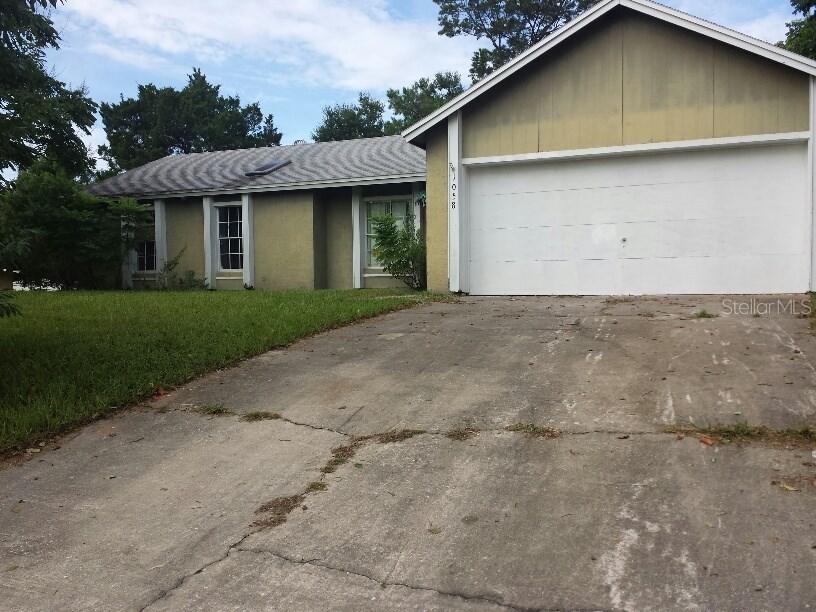 1058 Swanson Dr., Deltona, FL 32738