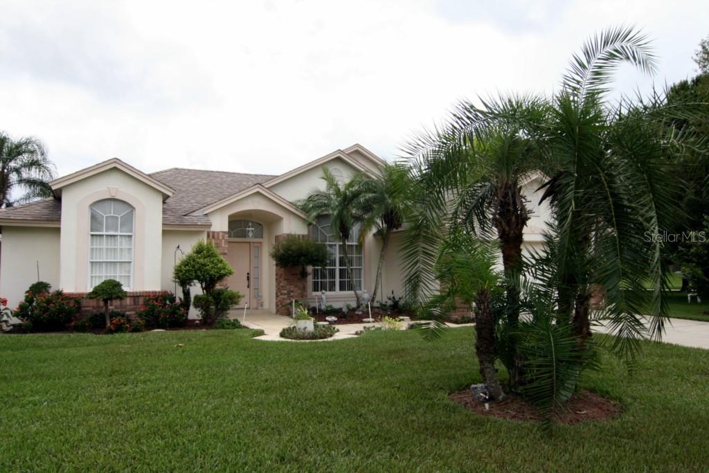 111 Via Del Sol Dr., Davenport, FL 33896