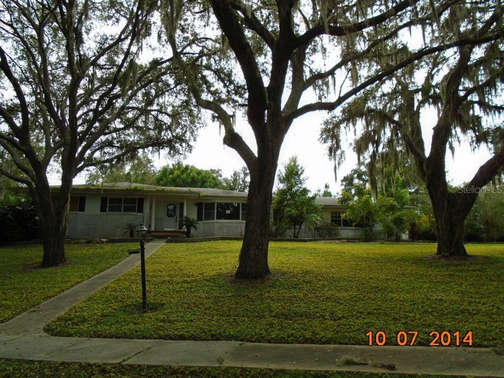 7 W Cypress St., Davenport, FL 33837