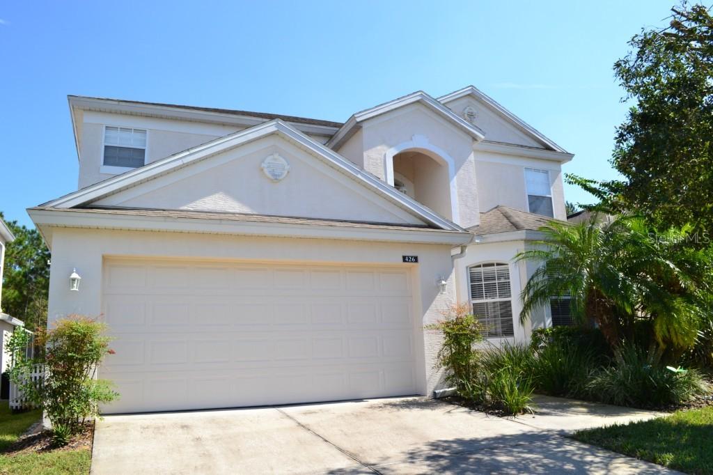 426 Higher Combe Dr., Davenport, FL 33897