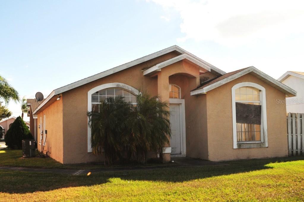 2339 Harbor Town Dr., Kissimmee, FL 34744