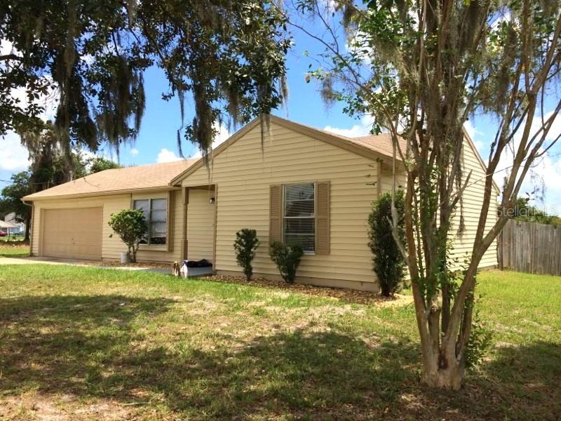 2451 Candlewick St., Deltona, FL 32738