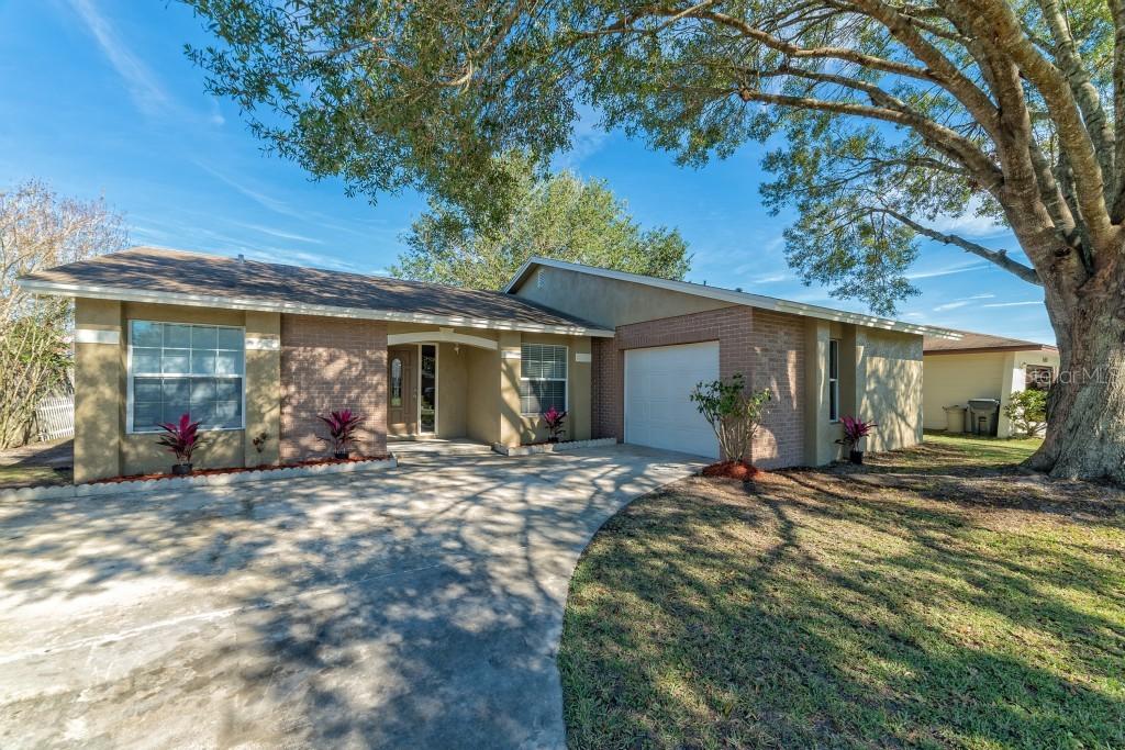 411 Spike Ct., Poinciana, FL 34759