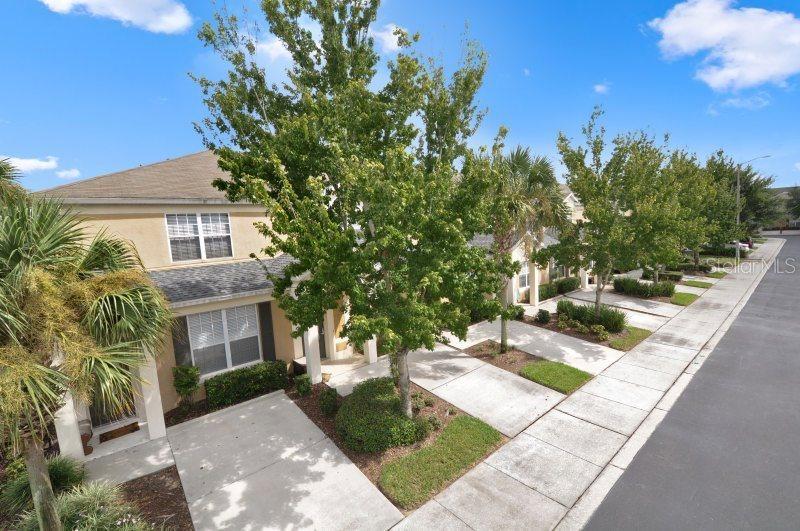 2581 Maneshaw Ln, Kissimmee, FL 34747