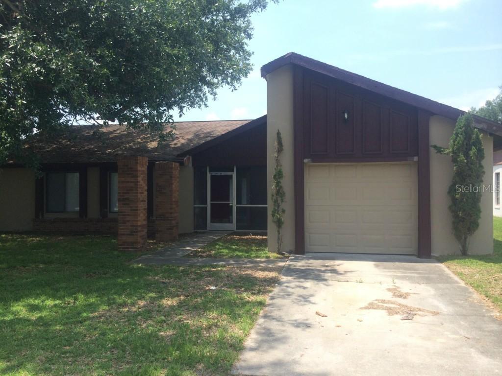 24 Trophy Ln., Kissimmee, FL 34759