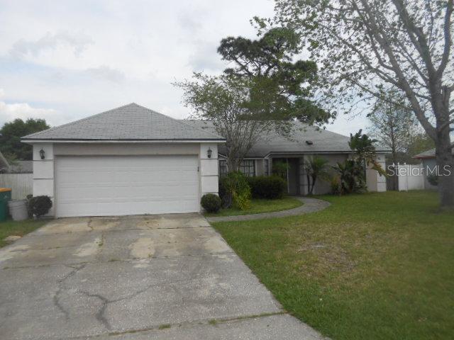 124 Teakwood Dr., Kissimmee, FL 34743