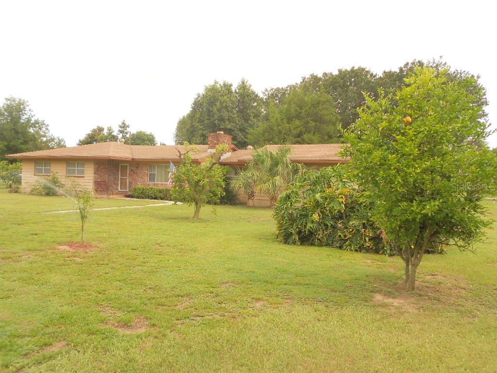 301 E Palmetto St., Davenport, FL 33837