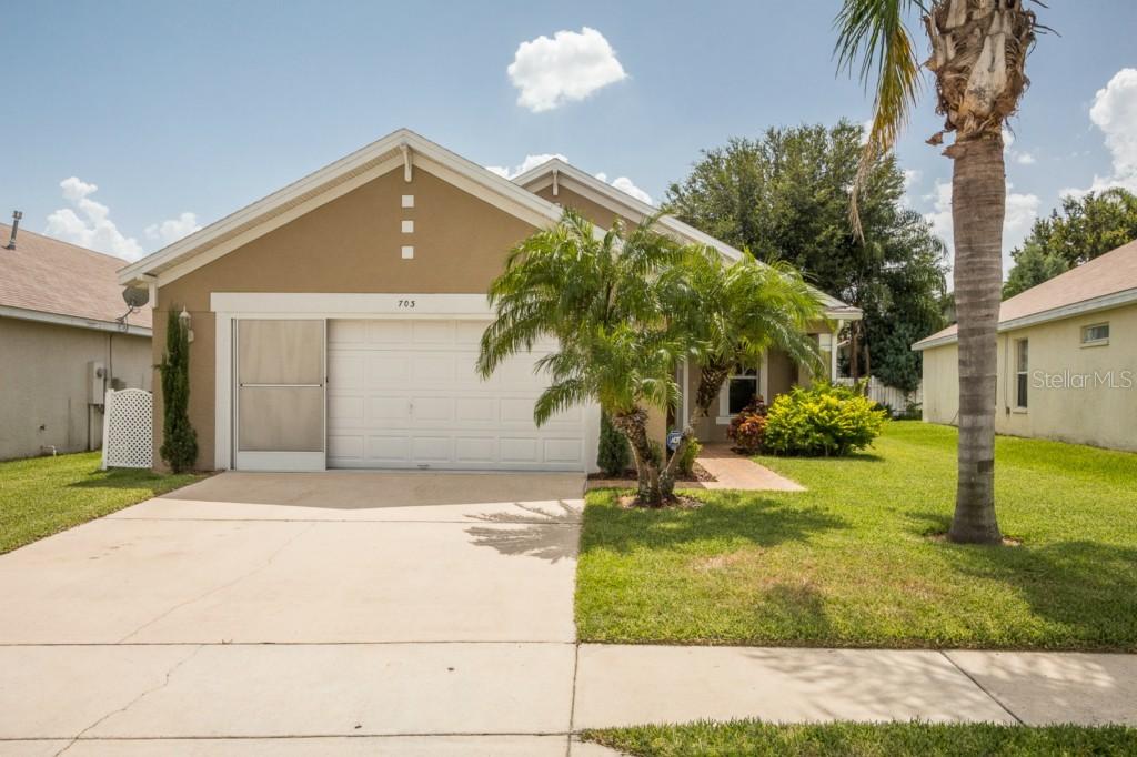 703 Windsor Estates Dr., Davenport, FL 33837