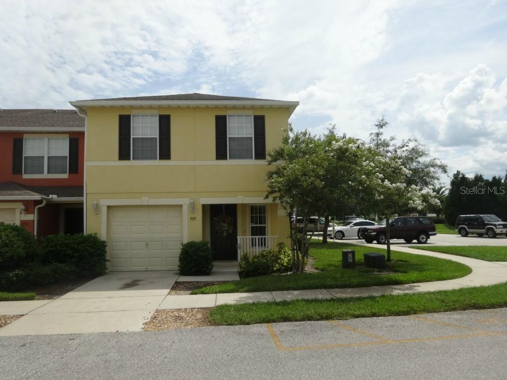777 Cresting Oak Cir., Orlando, FL 32824