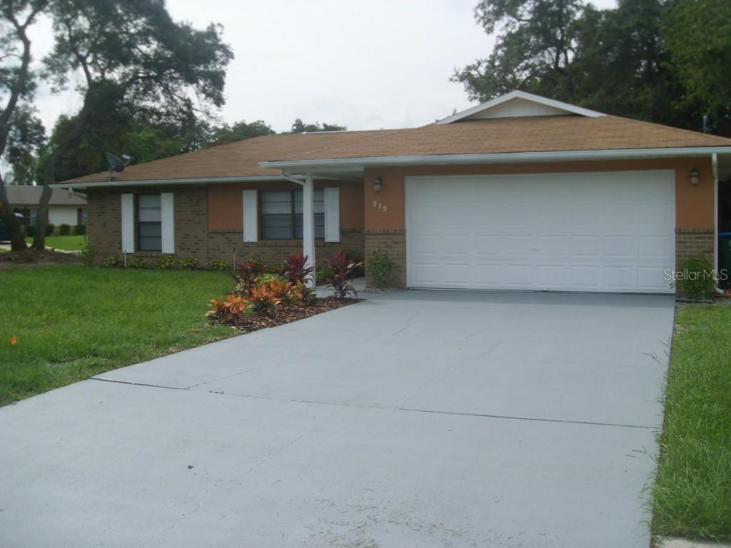 919 Tamerlane St., Deltona, FL 32725