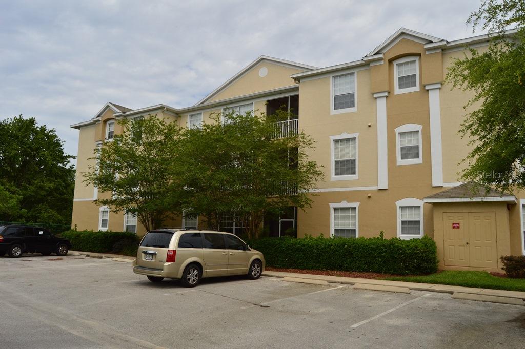 2300 Silver Palm Dr. #102, Kissimmee, FL 34747