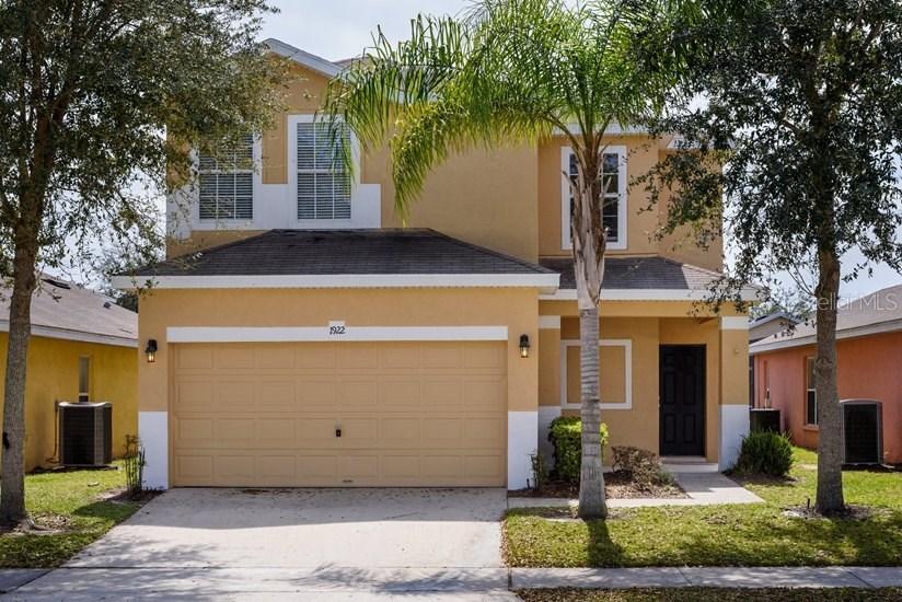 1922 Royal Ridge Dr., Davenport, FL 33896
