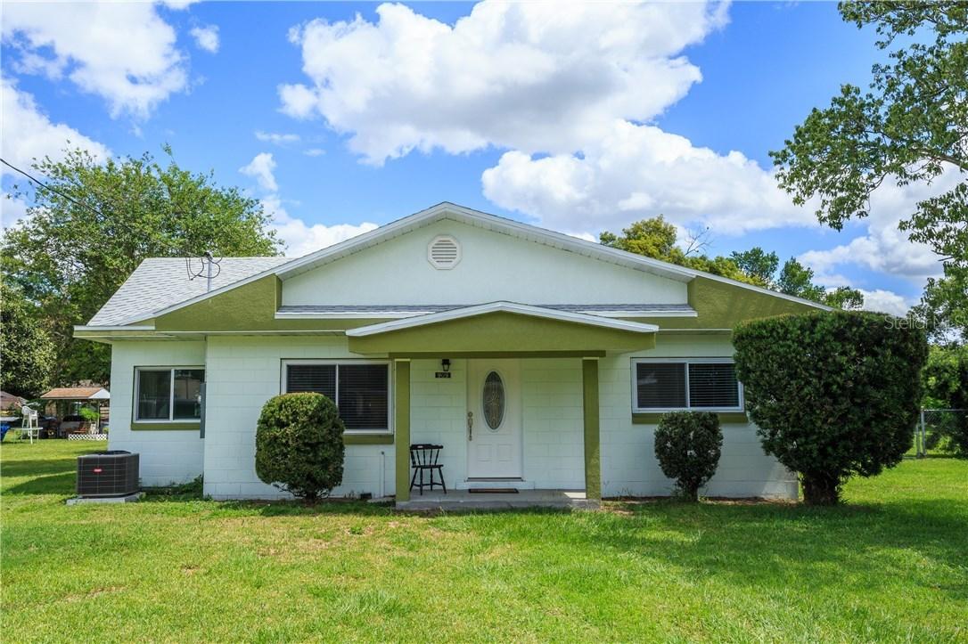 909 Locust Ave., Orlando, FL 32809
