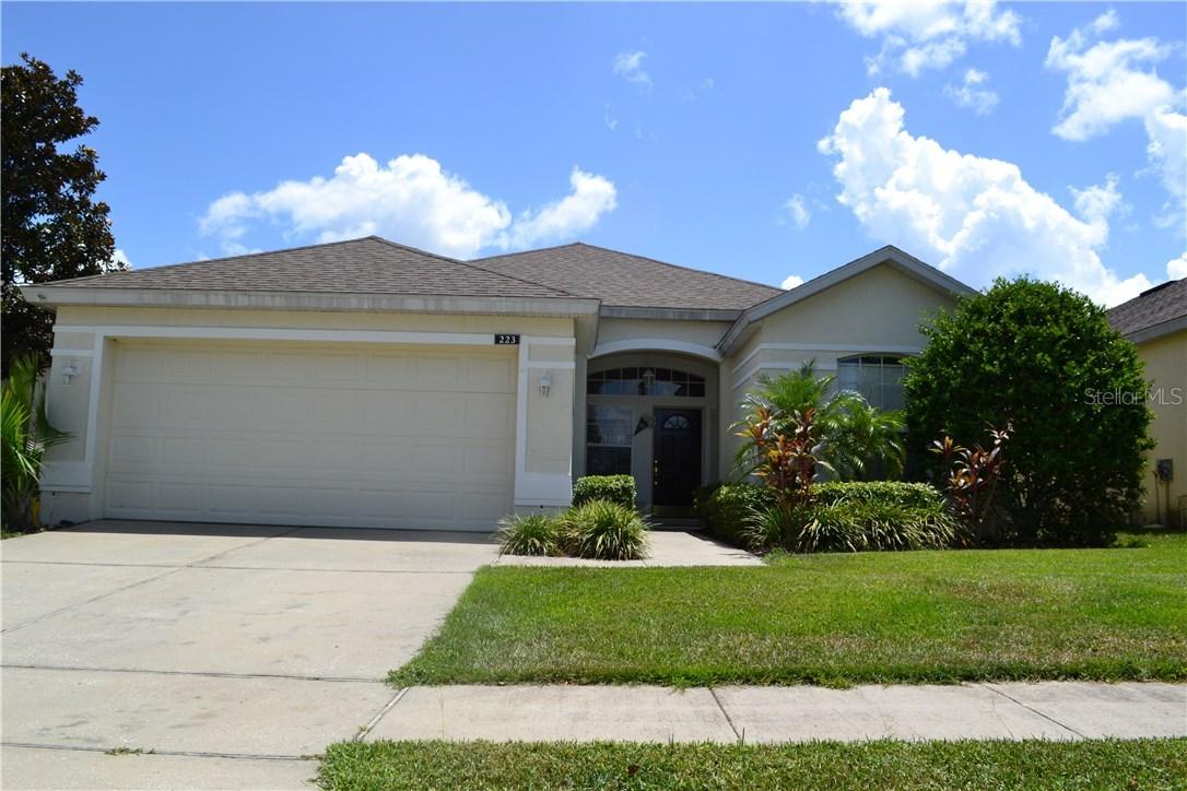 223 Churchill Park Dr., Davenport, FL 33897