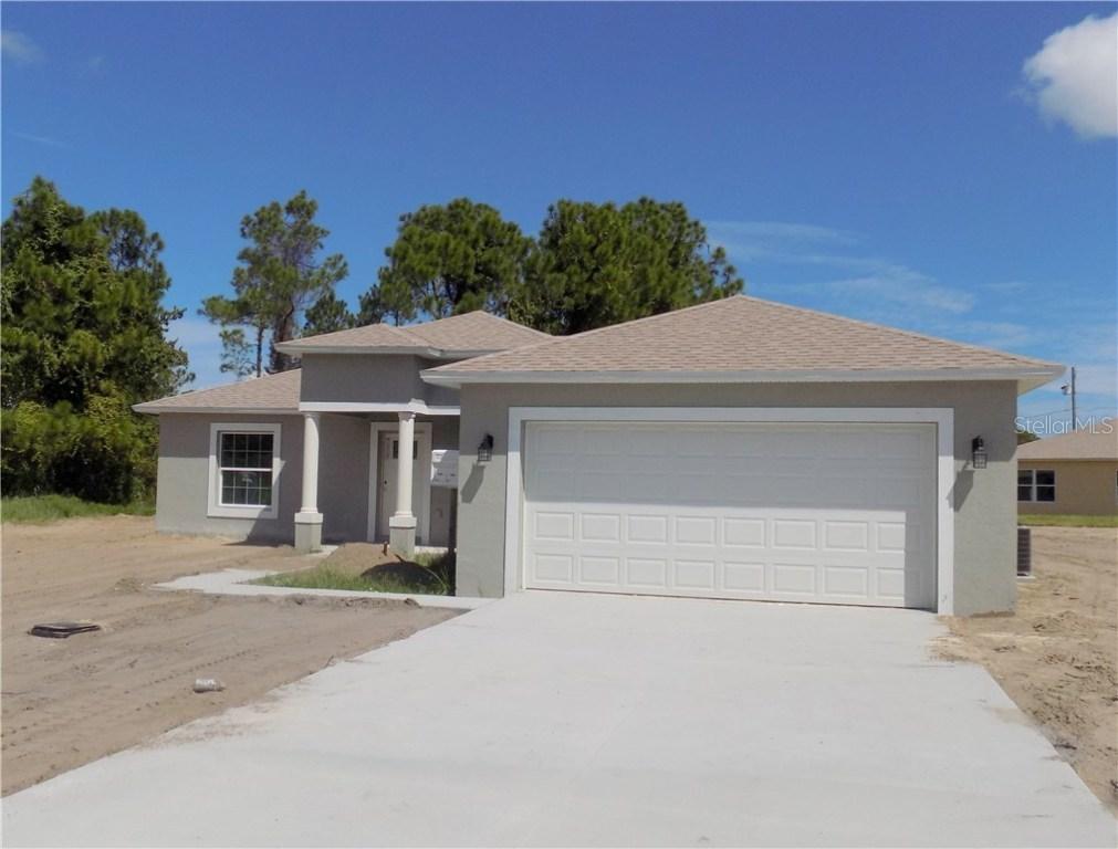423 Columbia Ct., Kissimmee, FL 34759