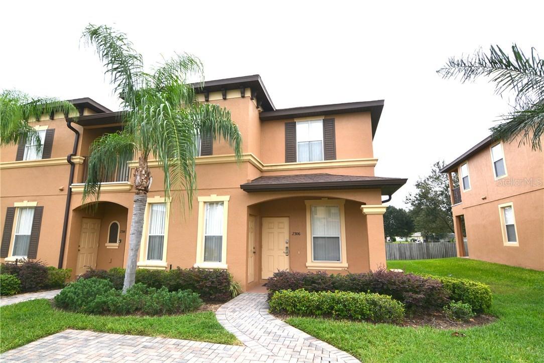 2306 Calabria Ave., Davenport, FL 33897