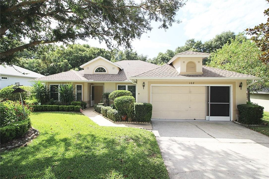 102 Vista Ave., Eustis, FL 32726