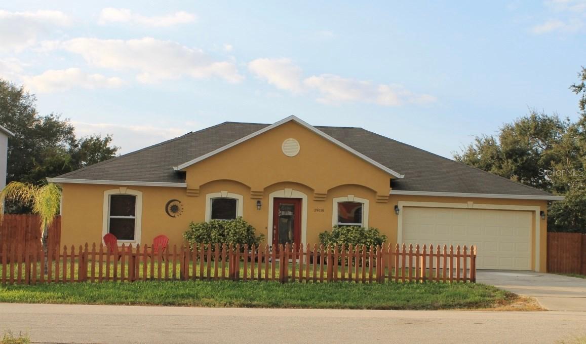 1918 Manatee Dr., Poinciana, FL 34759