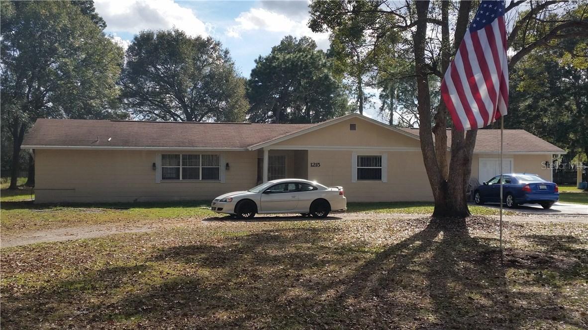 1215 Driggers Rd, Lakeland, FL 33809