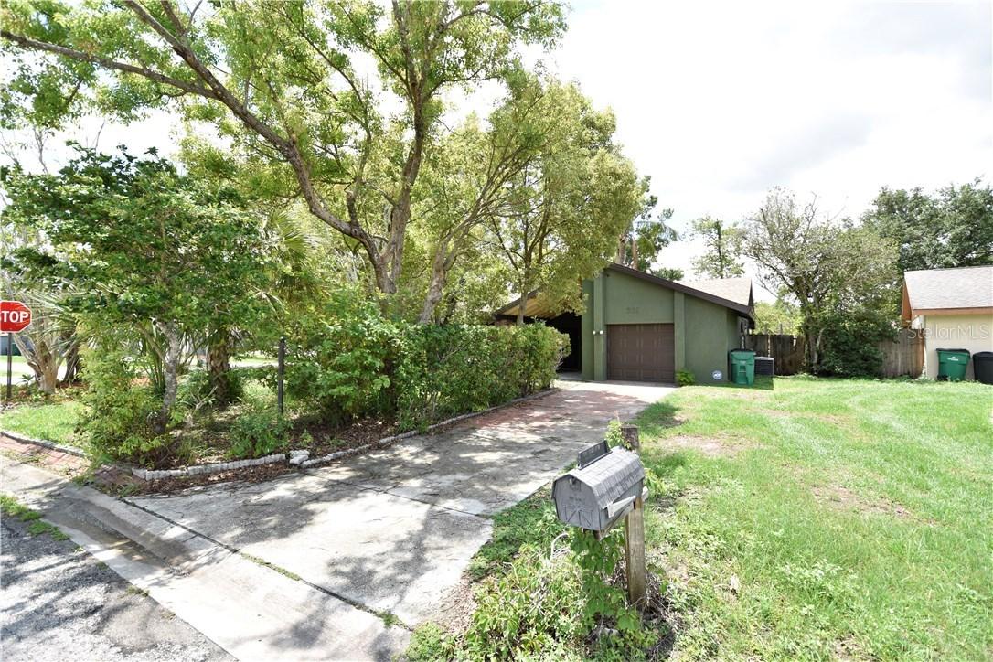 701 E Flag Way, Kissimmee, FL 34759