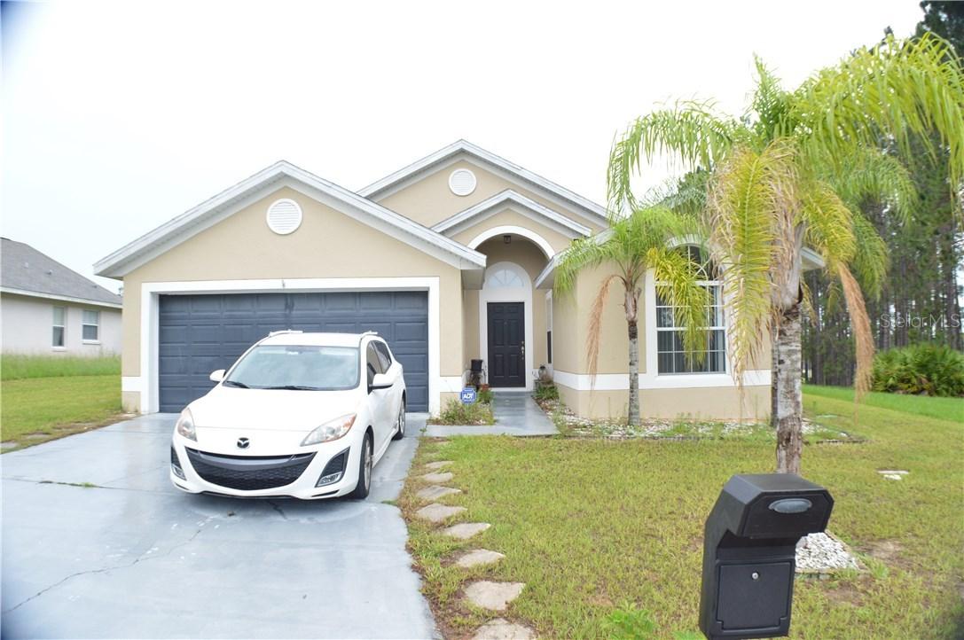 912 Woodlark Dr., Davenport, FL 33897