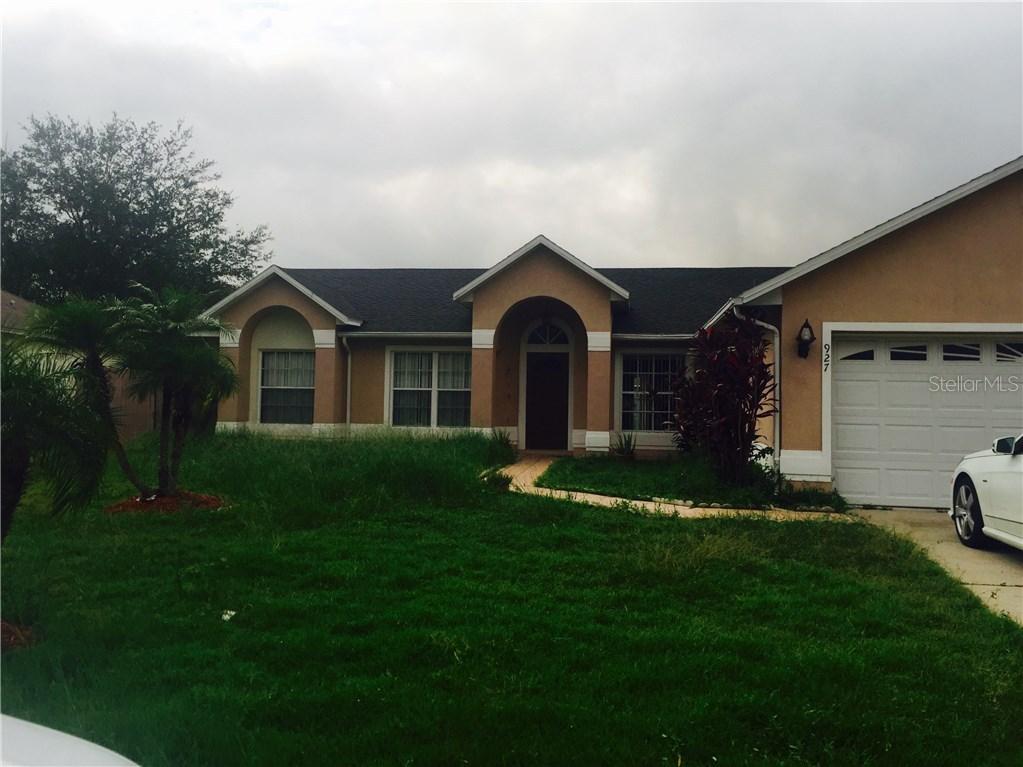 927 Nancy Ct., Kissimmee, FL 34759
