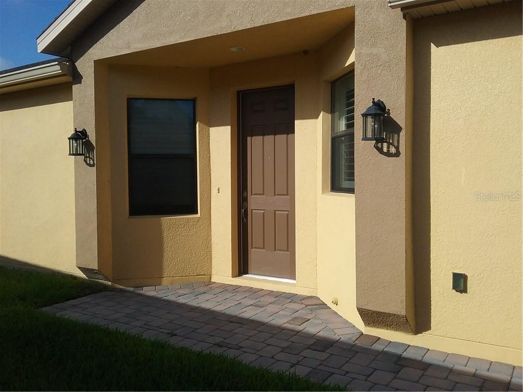 863 Grand Canal Dr., Kissimmee, FL 34759