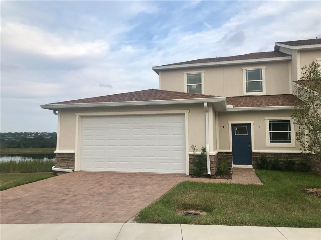 981 Lakefront Village Dr., Clermont, FL 34711