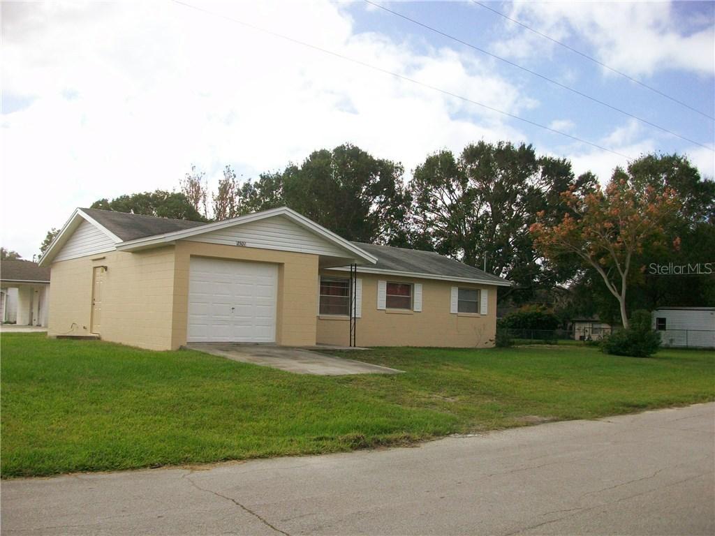 2501 4th St., Saint Cloud, FL 34769