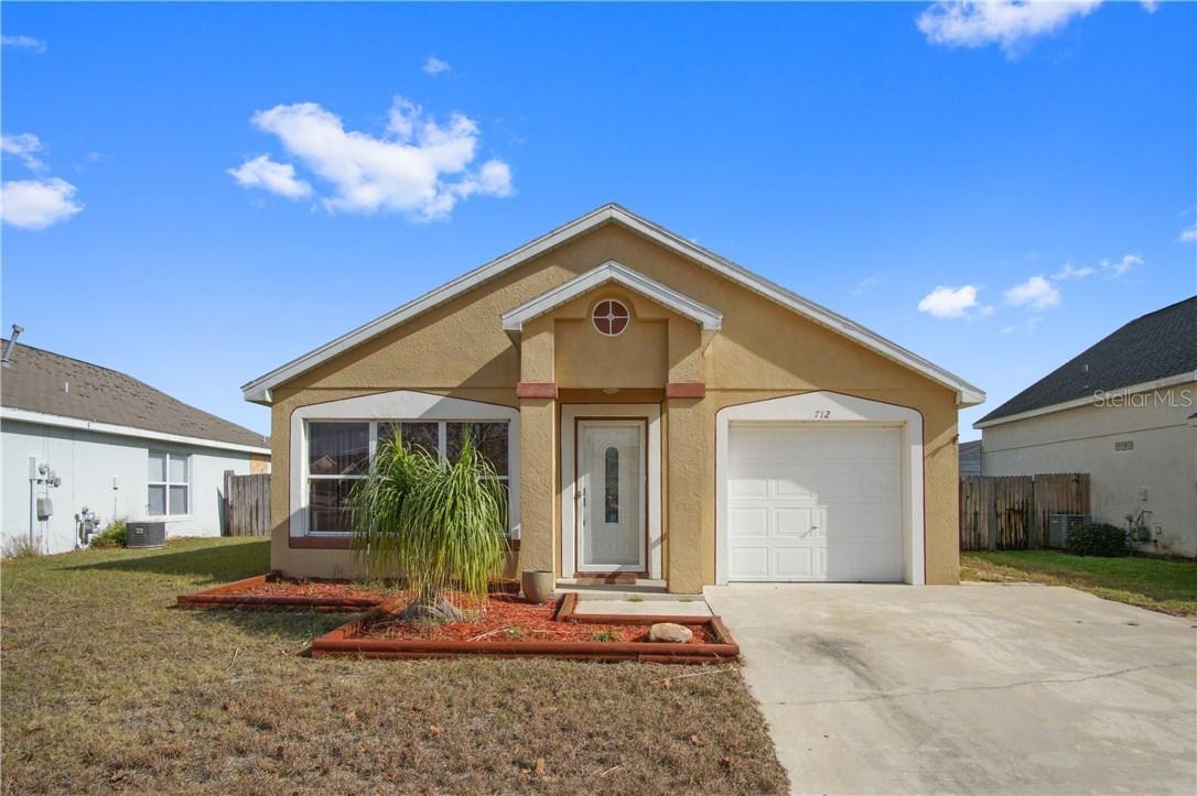 712 Belvoir Dr., Davenport, FL 33837