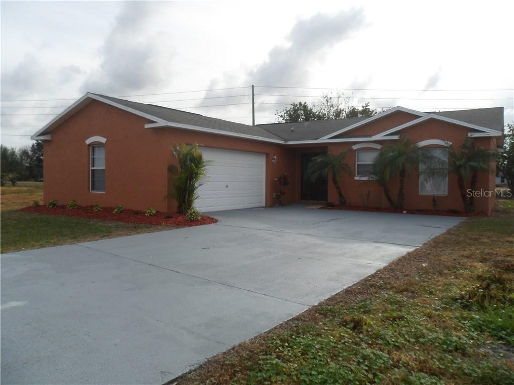 327 Caen Ct., Kissimmee, FL 34759
