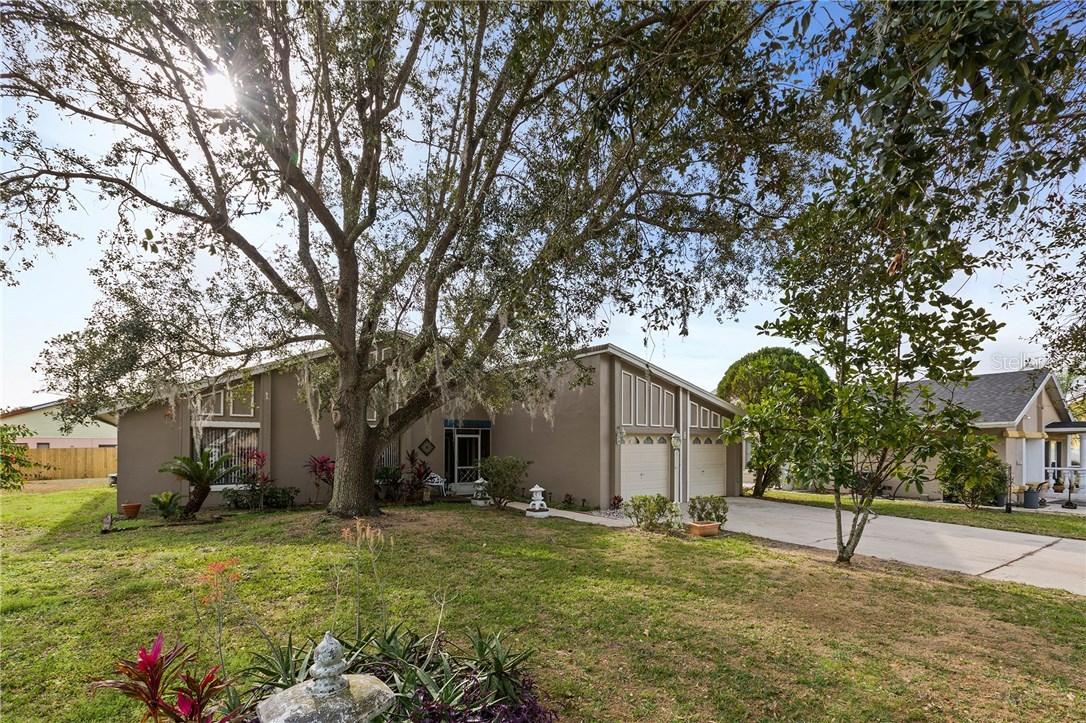 32 Chip Ct., Kissimmee, FL 34759