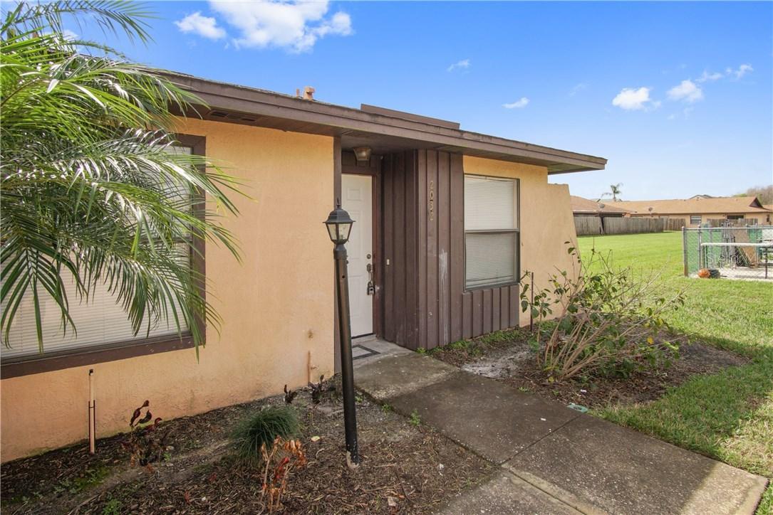 2032 Trinidad Ct. #14, Kissimmee, FL 34741